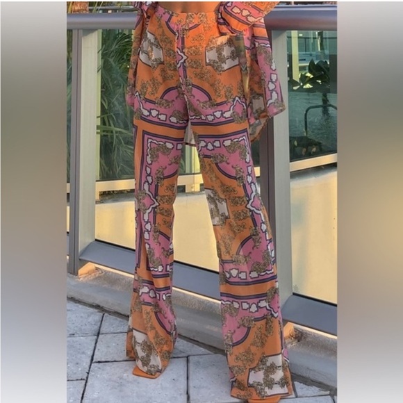 Pretty Little Thing Pink Scarf Print Beach Flared Pants - Picture 1 of 5